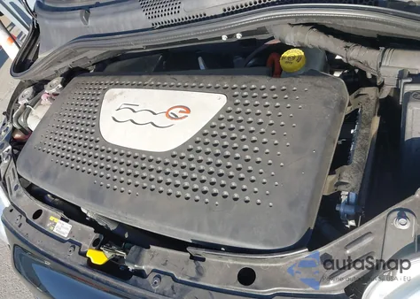 2015 Fiat 500E Battery Electric z USA, uszkodzony, nr VIN 3C3CFFGE3FT603363